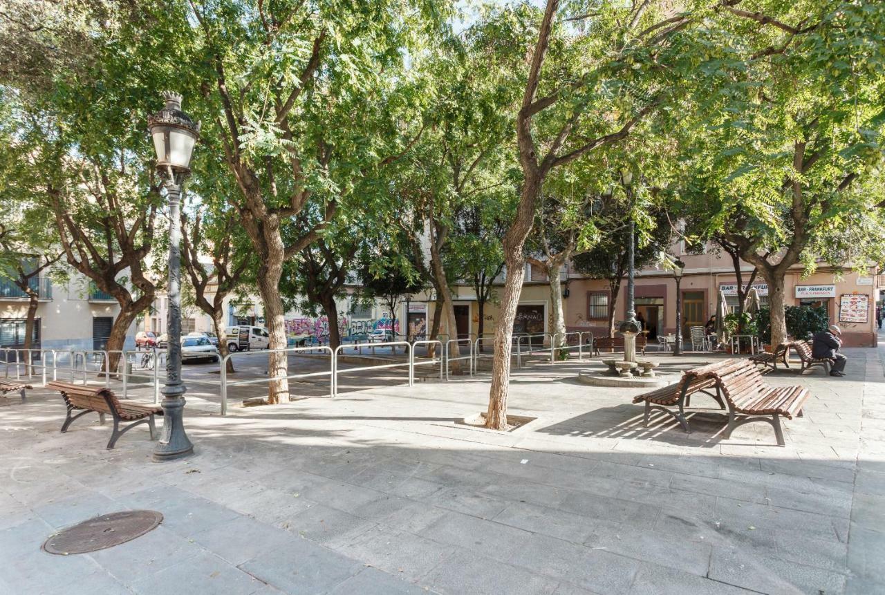 Beautiful Apartment 20 Minutes From City Center L'Hospitalet de Llobregat Extérieur photo